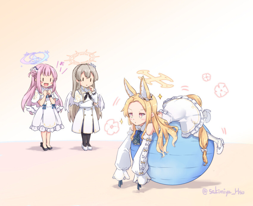 블루아카) 짐볼 가지고 노는 티파티.jpg_1.jpg