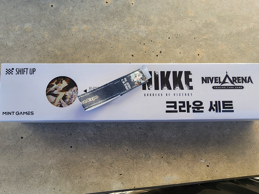 니케)어떻게 공식 굿즈가 일페회장 반입금지품목ㅋㅋㅋ_4.jpg