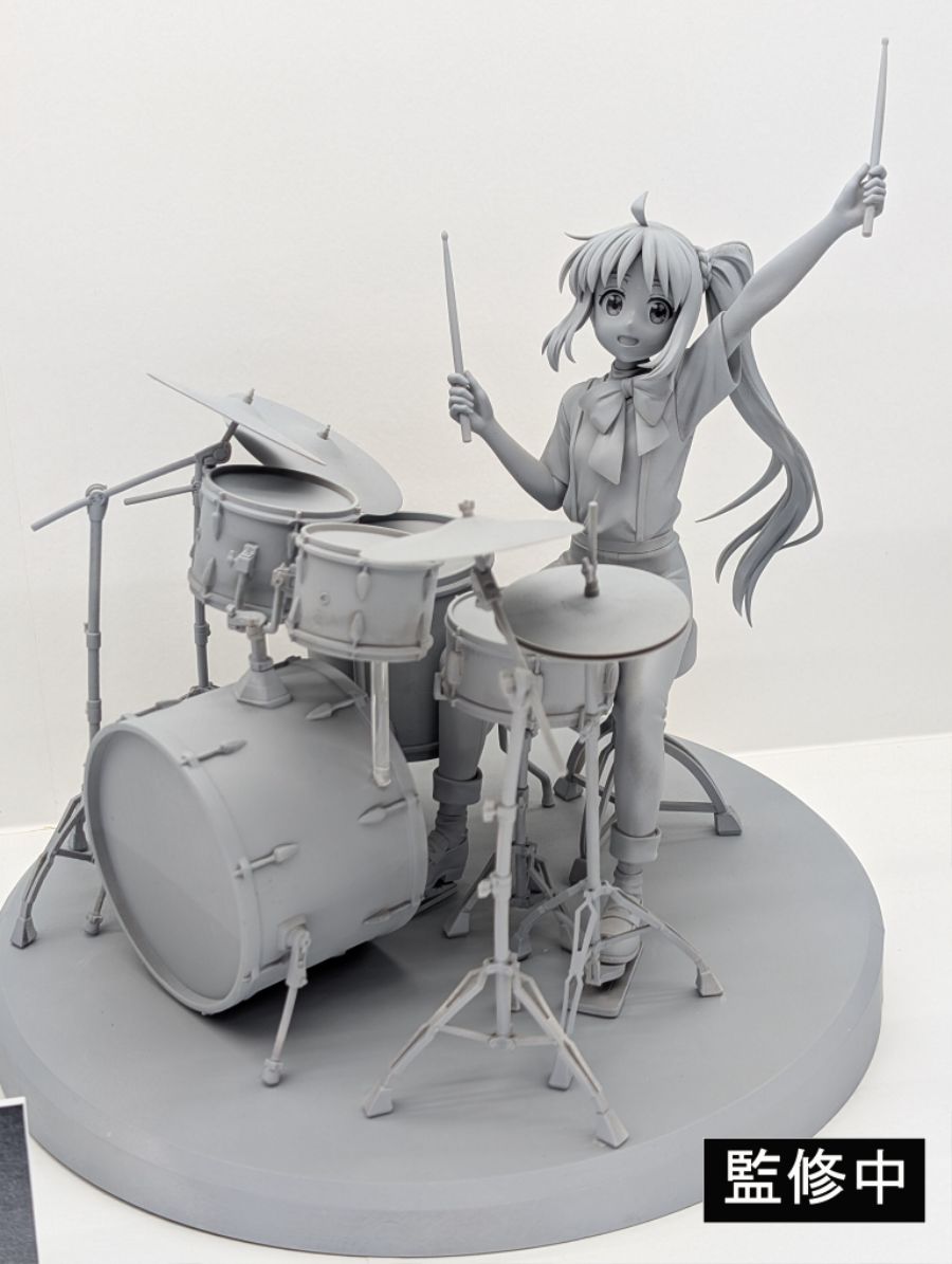 [애니플렉스] 원페스 2025 겨울 키타가와 마린 계열 외 신제품 전시 사진_8.jpg