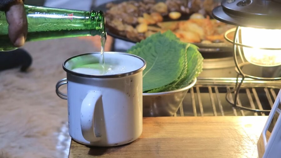 -5°C에 텐트에서 한국식 바베큐 하겠다는 외국인_12.jpg