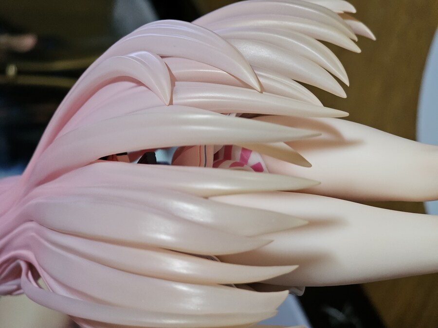 오늘 받은 하나코 피규어_3.jpg