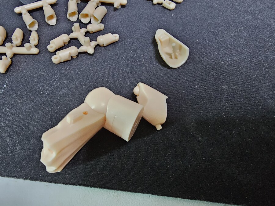 염가판의 미덕 그 자체 아티스트 서포트 아이템 1/2 핸드 모델_8.jpg