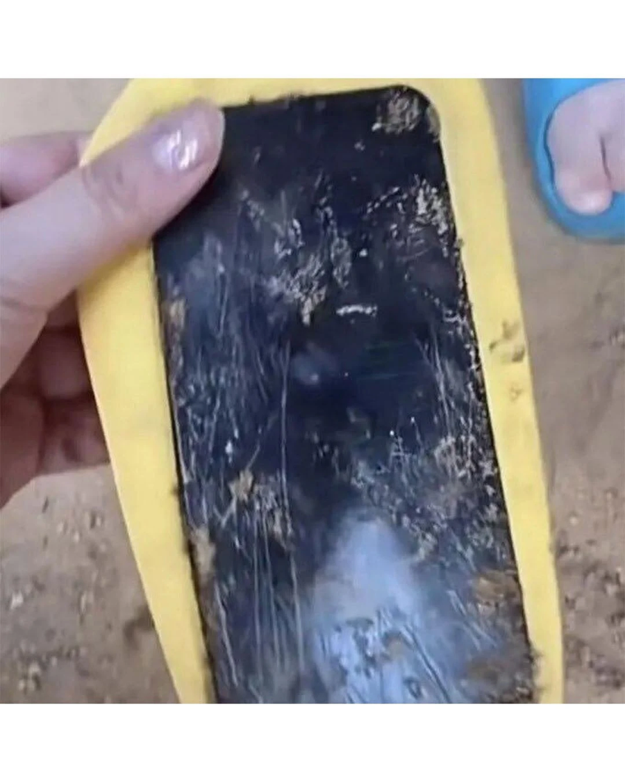 아들의 짝짝이 슬리퍼를 보고 오열한 어머니_3.webp