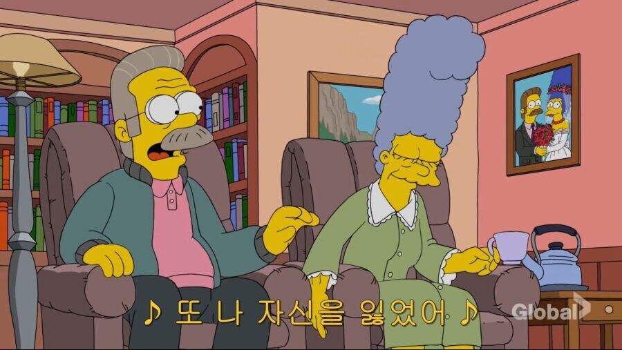 심슨가족) 아내의 영정사진 수집하는 남편_2.jpg