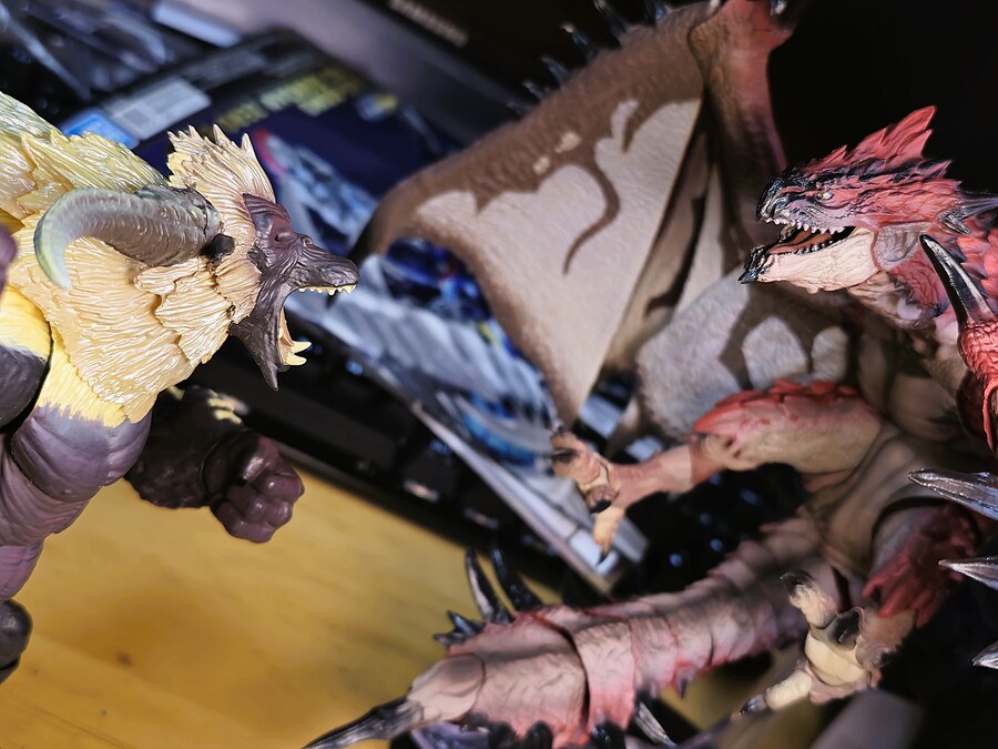 몬스터헌터) 어제 온 라잔 피규어_10.jpg