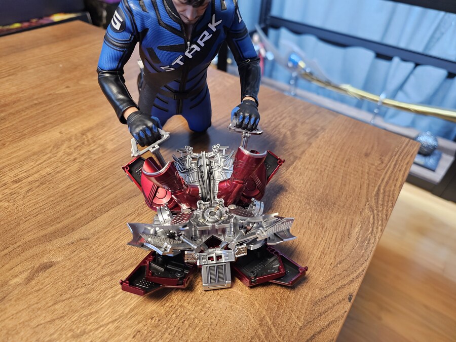 [핫토이 & ZD toys] 아이언맨 마크5 슈트업 & 케이스_22.jpg