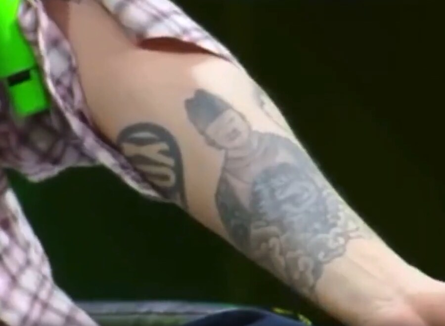 한국 방송에서 모자이크 안당하는 타투.jpg_2.png