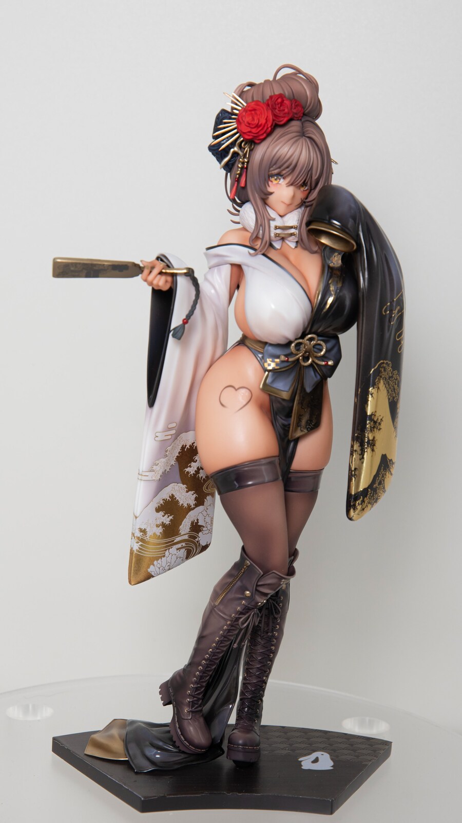 니케 토끼 자매 피규어_2.jpg