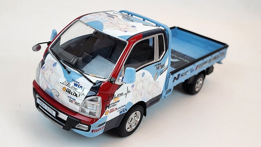 아카데미 1/24 현대 포터 N 스피뉴엘_1.jpg