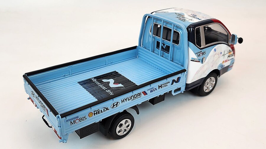 아카데미 1/24 현대 포터 N 스피뉴엘_12.jpg