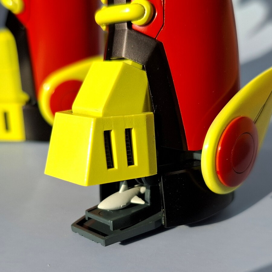 아카데미 메칸더 V (메칸더 로보)_11.jpg