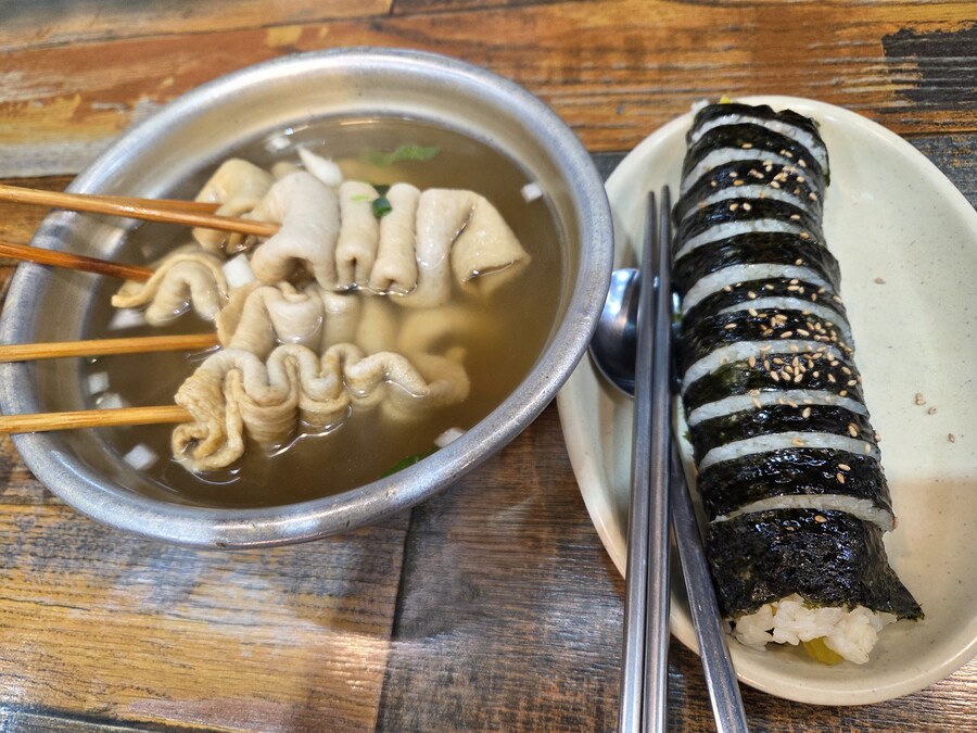 아들과 시장 데이트_3.jpg