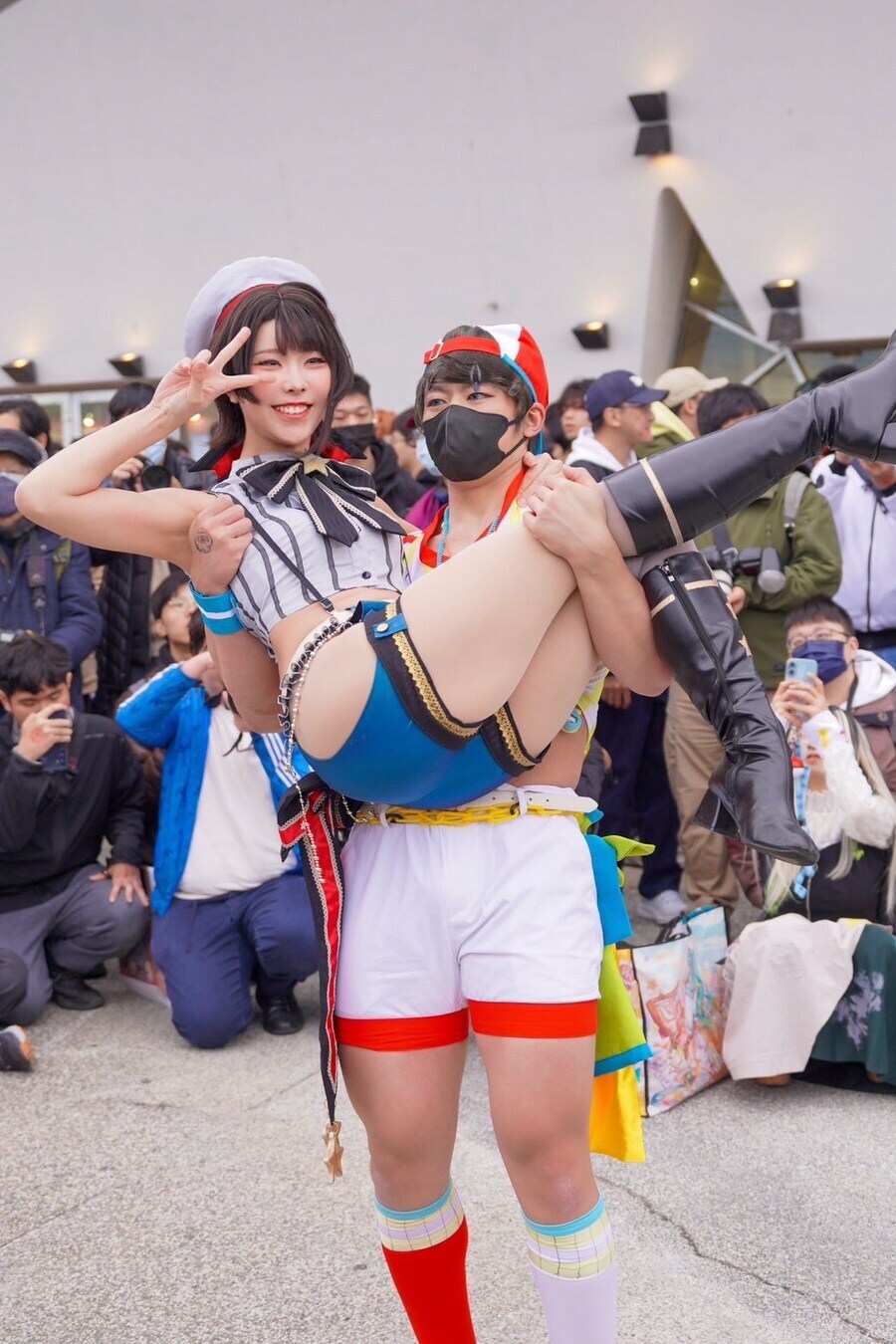 엄청나게 주목받은 버튜버 코스프레_3.jpg