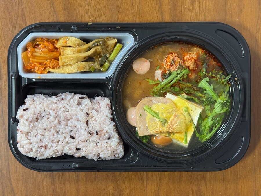 GS25 부대찌개도시락정식_3.jpg