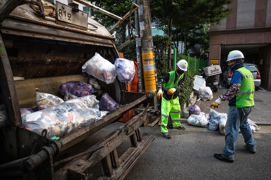 미혼 남성들은 상대적으로 채용되기가 어렵다는 직업_6.jpg