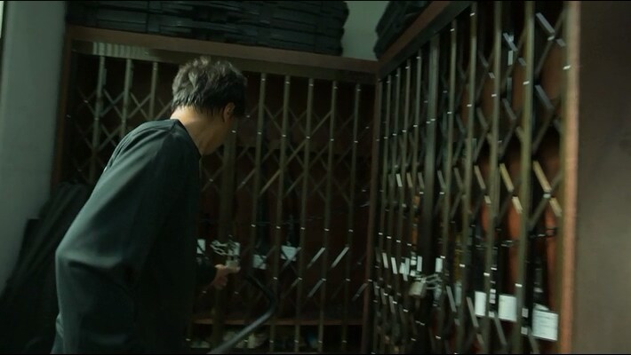 한국 좀비물에서 총을 구할때 가까운 경찰서를 터는 이유_4.jpg