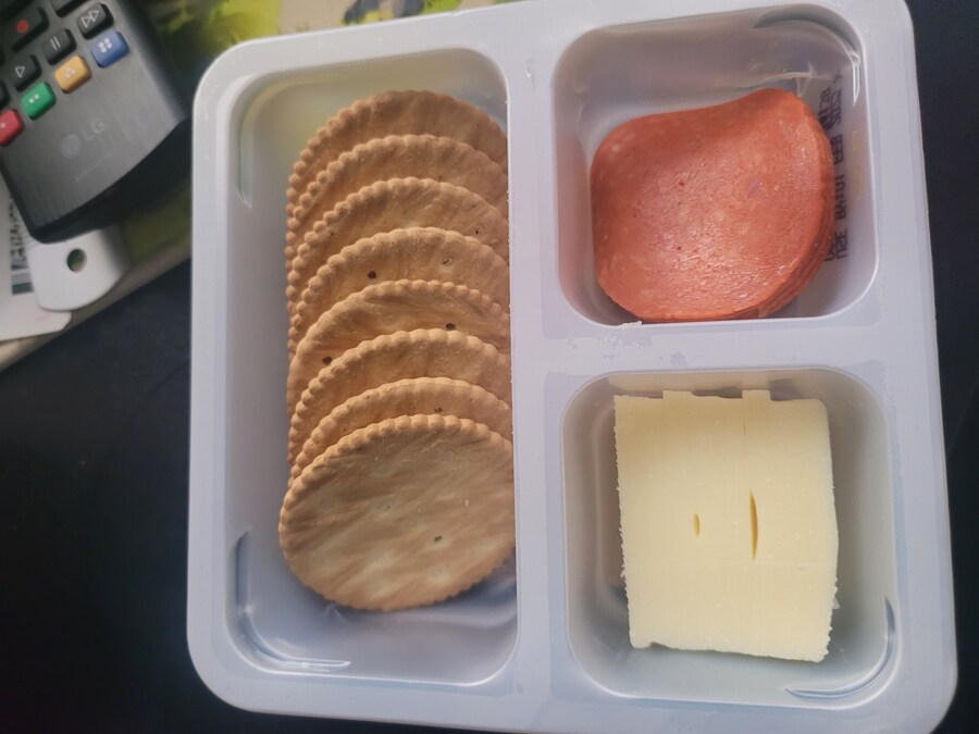 런처블 이것저것 먹어본 후기_9.jpg