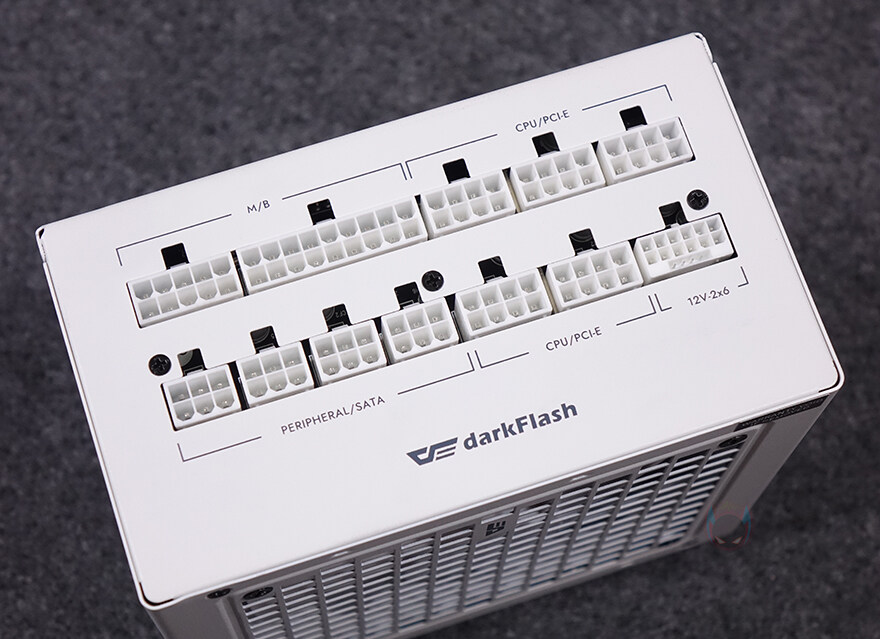 최신규격과 함께 완성도가 더 높아진 파워!-다크플래쉬 퍼펙트모스트 750W 화이트_23.jpg