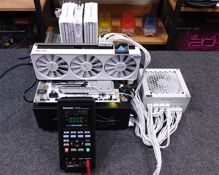 최신규격과 함께 완성도가 더 높아진 파워!-다크플래쉬 퍼펙트모스트 750W 화이트_37.jpg