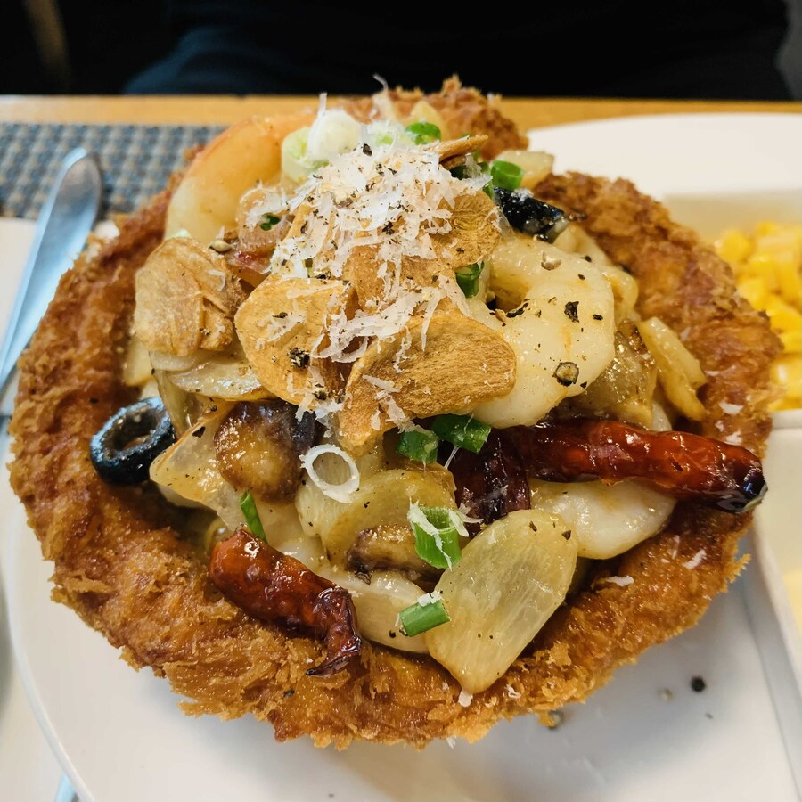 파스타를 다 드신 후엔 그릇을 잘라드세요_4.jpg