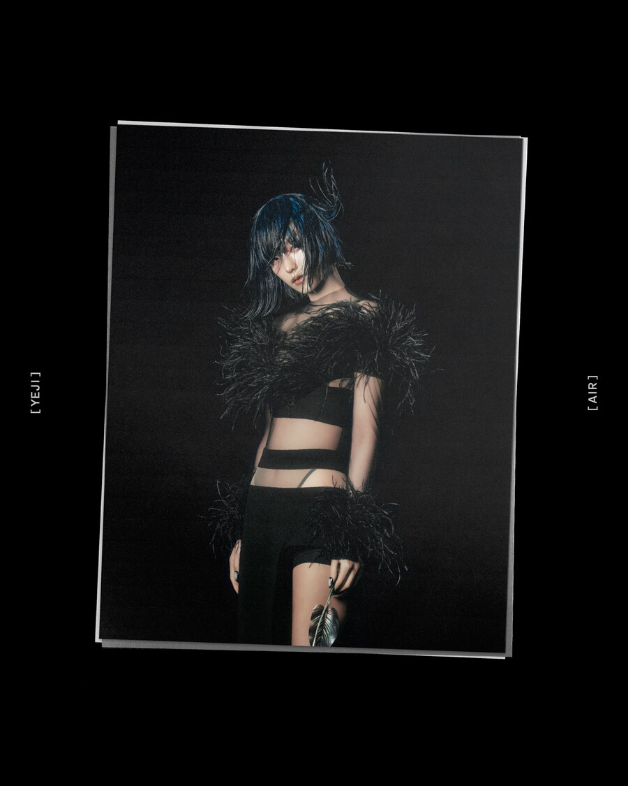 [콘셉트포토&필름] 예지 "AIR"_23.jpg