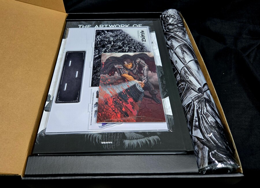 THE ARTWORK OF BERSERK 한국특별판_5.jpg