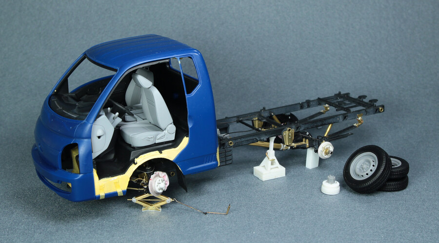 포터2 차체하부 프레임 프론트서스펜션 디테일업 및 가동식 개조_1.jpg