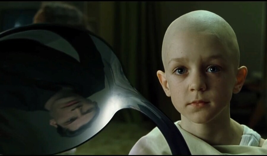 영화) 매트릭스 1편의 핵심 메세지 "숟가락은 없다"_37.jpg