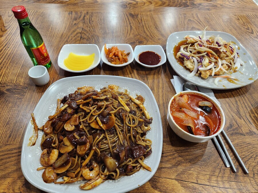 슬슬 야식 시간?_1.jpg