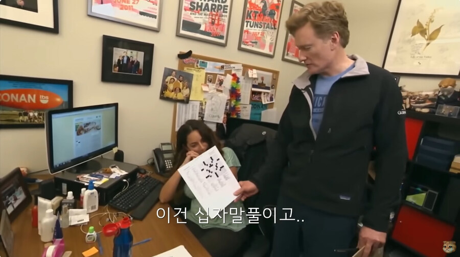 지금의 미국 정부 처럼 인원 감축을 하려고 했던 코난 오브라이언의 쇼_40.jpg