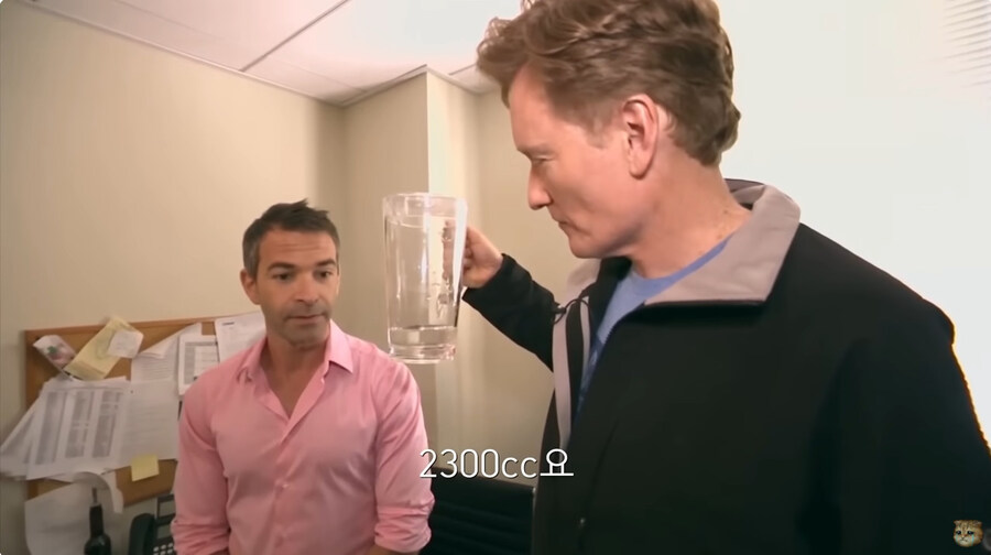 지금의 미국 정부 처럼 인원 감축을 하려고 했던 코난 오브라이언의 쇼_114.jpg