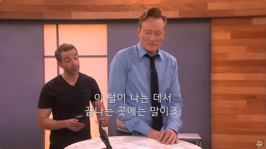 직장내 갑질로 면도기 리뷰를 하게된 남자_76.jpg