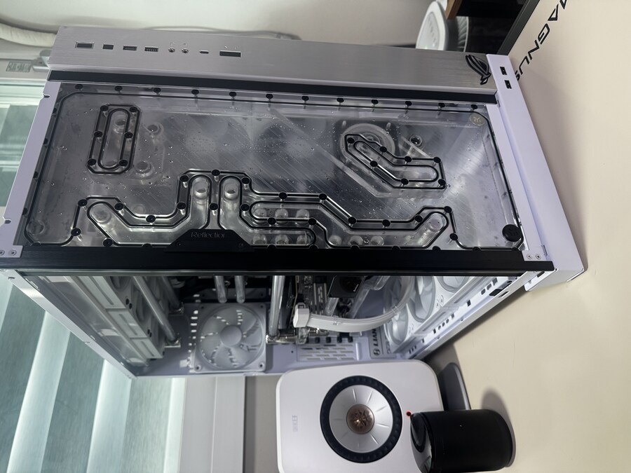 간만에 피씨 업글해서 조립했네요_2.jpg