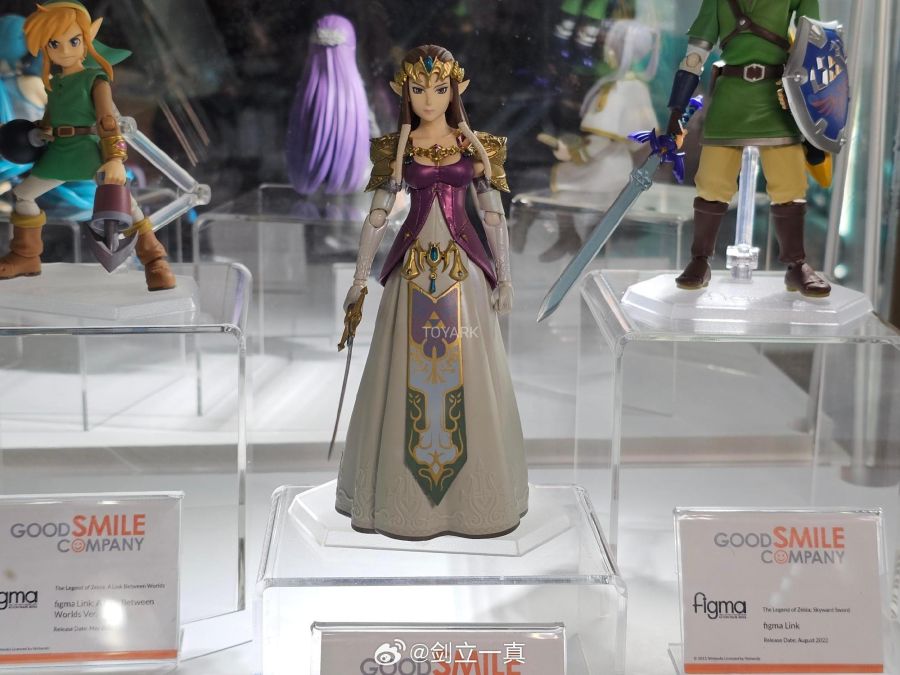 [맥스 팩토리] figma 계열 NYTTF25 전시 사진_15.jpg