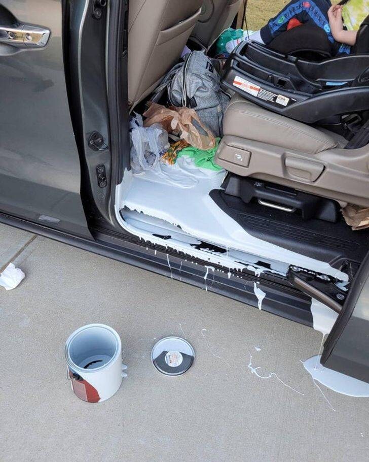 차 있는 사람들 비명 지르는 사진_1.jpg