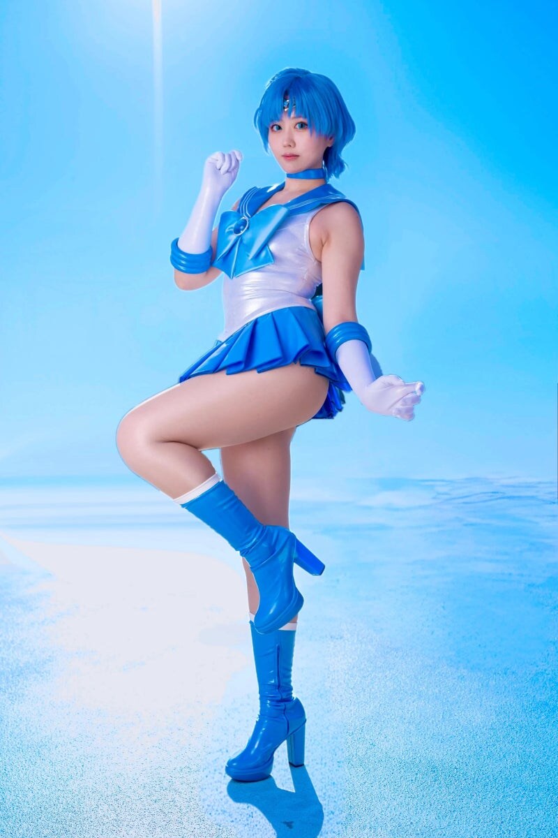 세일러 머큐리 코스프레 하는 누나_1.jpg