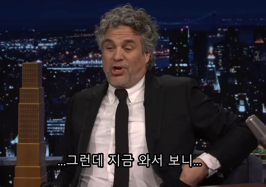 영화) 미키17 마크 러팔로 "나의 독재자 연기는 맘에 들지 않는다"_18.jpg