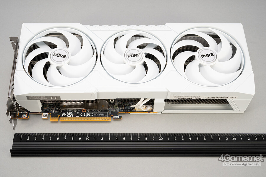 [4Gamer] PURE Radeon RX 9070 XT 사진, 벤치마크_3.jpg