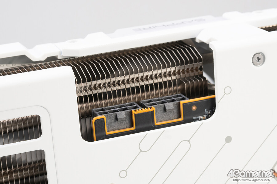[4Gamer] PURE Radeon RX 9070 XT 사진, 벤치마크_6.jpg