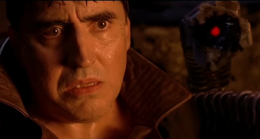 영화) 스파이더맨2, 신념을 가지고 있었던 빌런 '닥터 오토퍼스'_39.jpg