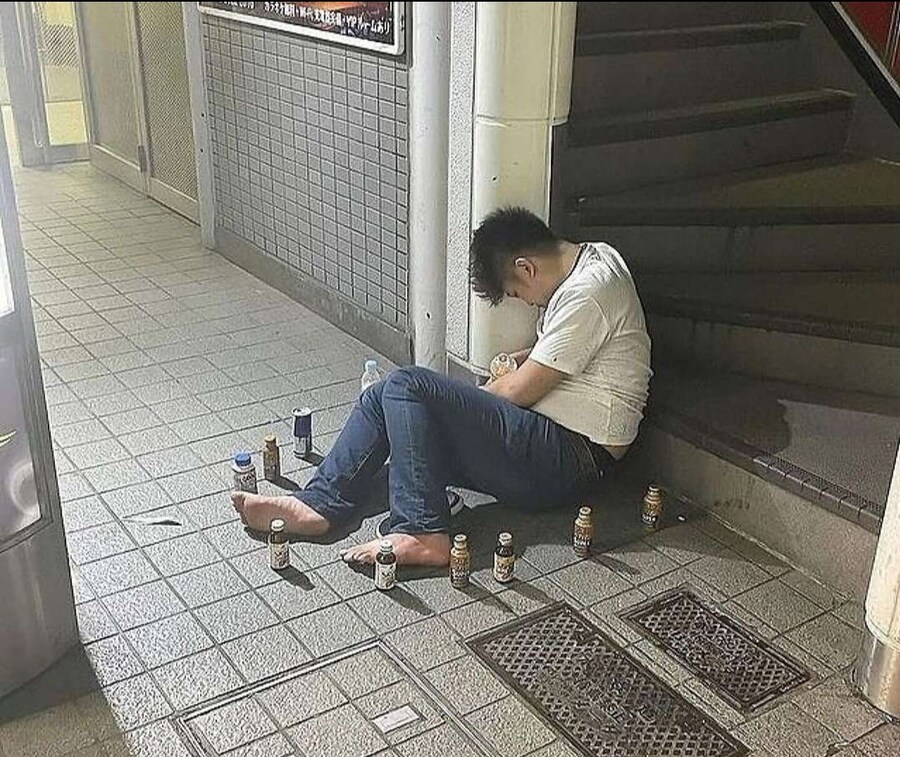 이세계에서 일본으로 소환당한 이들_2.png