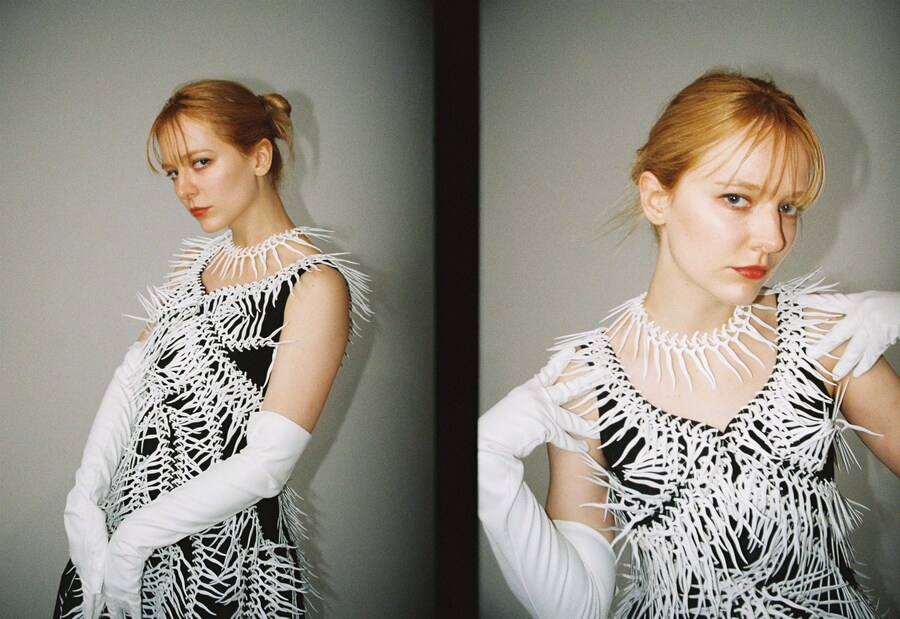 치간칫솔로 만든 드레스_1.jpg