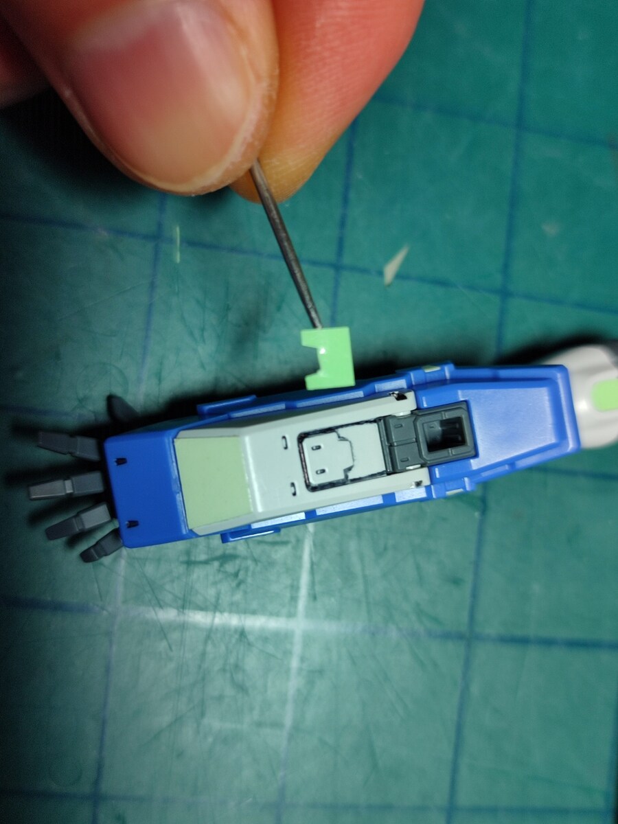 RG 하이뉴 건담 축광테이프 작업 마지막편(상체작업&간단 완성샷)_3.jpg