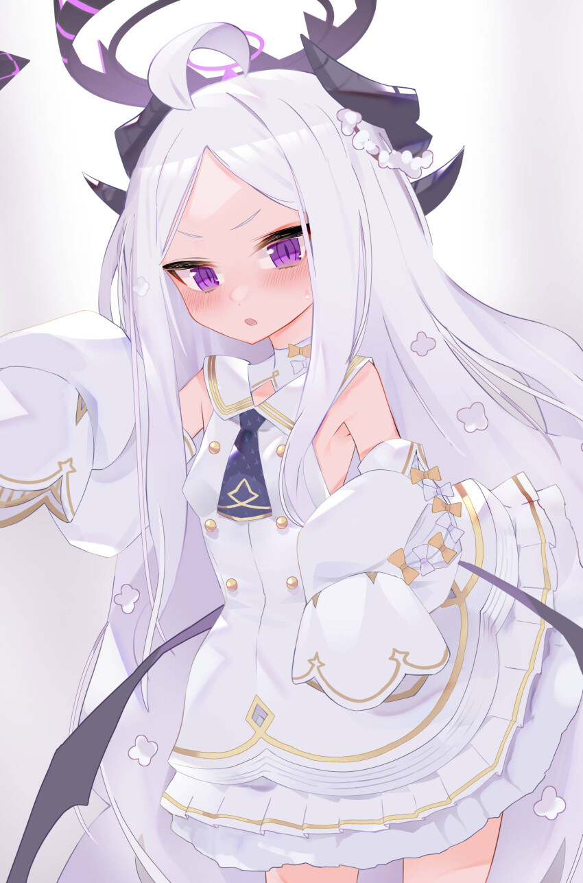 블루아카) 세이아 옷을 입은 히나.jpg_1.jpg