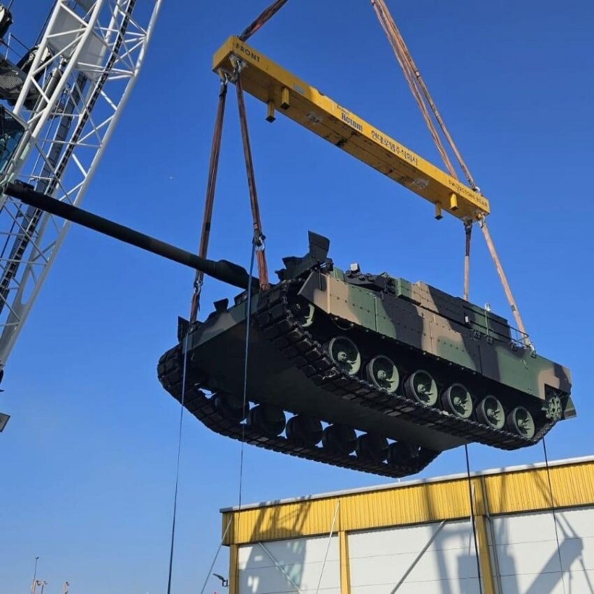 한국 밀덕에게 컬트적인 인기가 있는 것_2.jpg