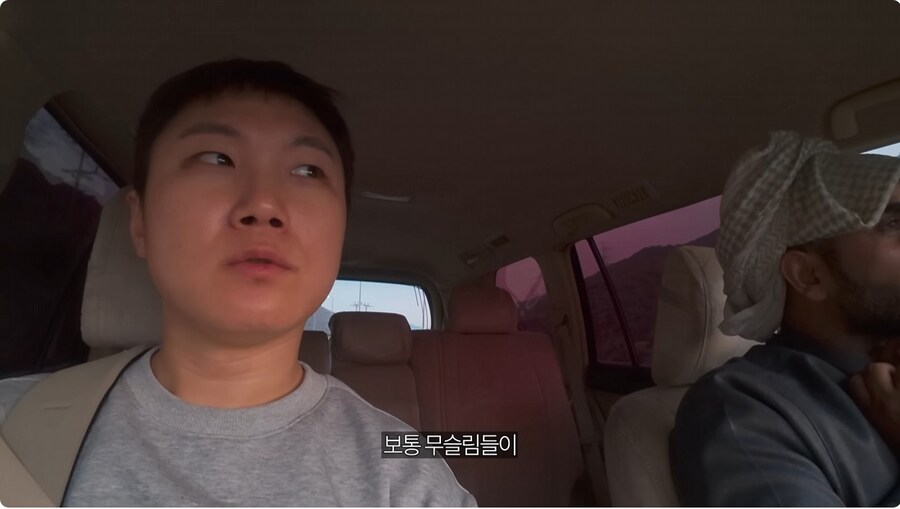 사막이나 유목민족들이 손님 접대에 진심인 이유_11.jpg