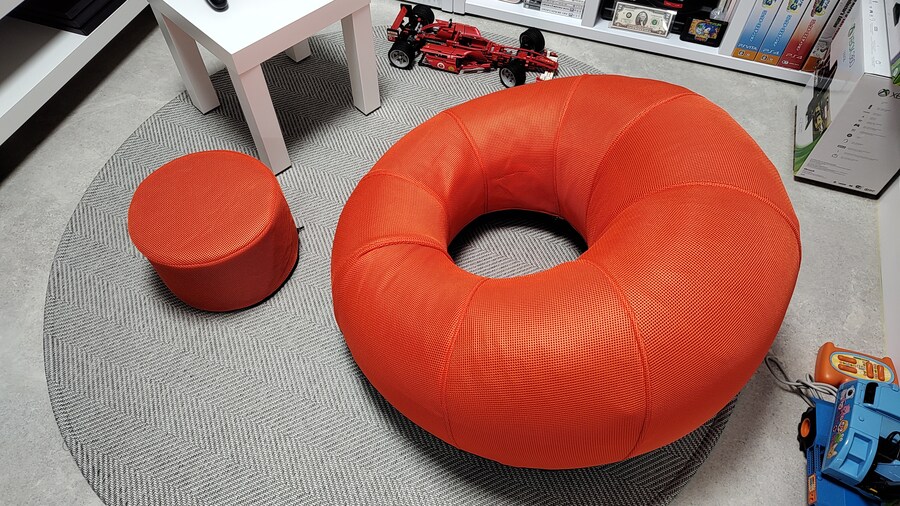 게임 방에 이케아 게임용 의자를 세팅해 봤습니다._5.jpg