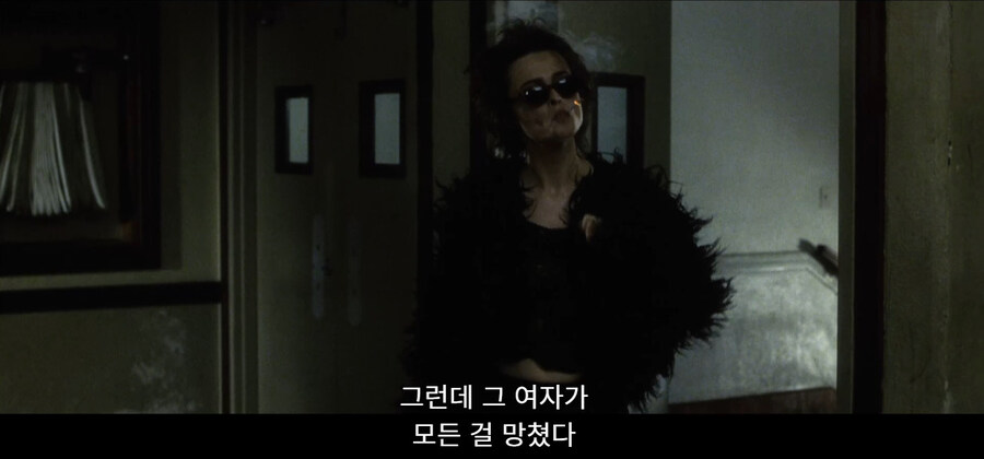 여성이 와선 안될 장소로 와서 남성들을 불편하게 하는 여성_2.jpg