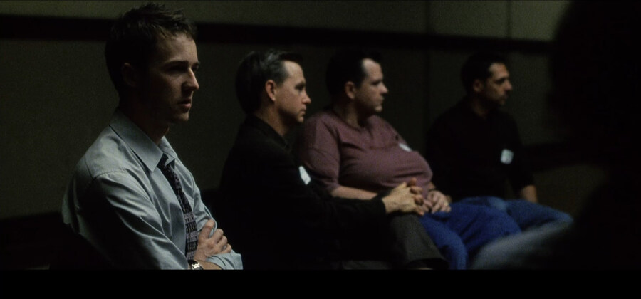 여성이 와선 안될 장소로 와서 남성들을 불편하게 하는 여성_6.jpg