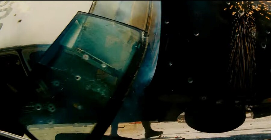 영화) 핸콕 명장면 "이제 착하게 살기로 결심한 핸콕" ㅋㅋㅋ_49.jpg